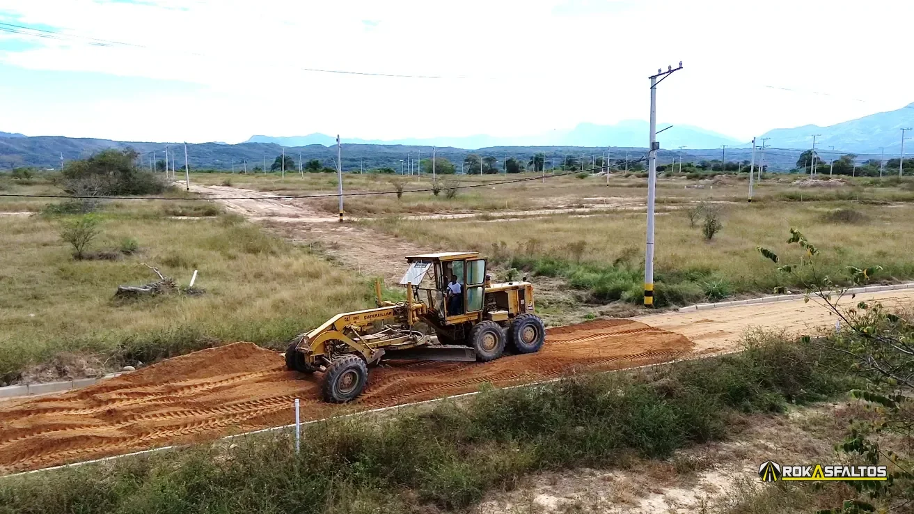 Estabilización del suelo durante la construcción de la vía