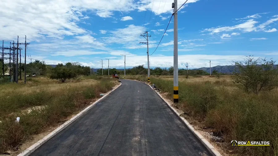 Vía terminada después del proceso de estabilización