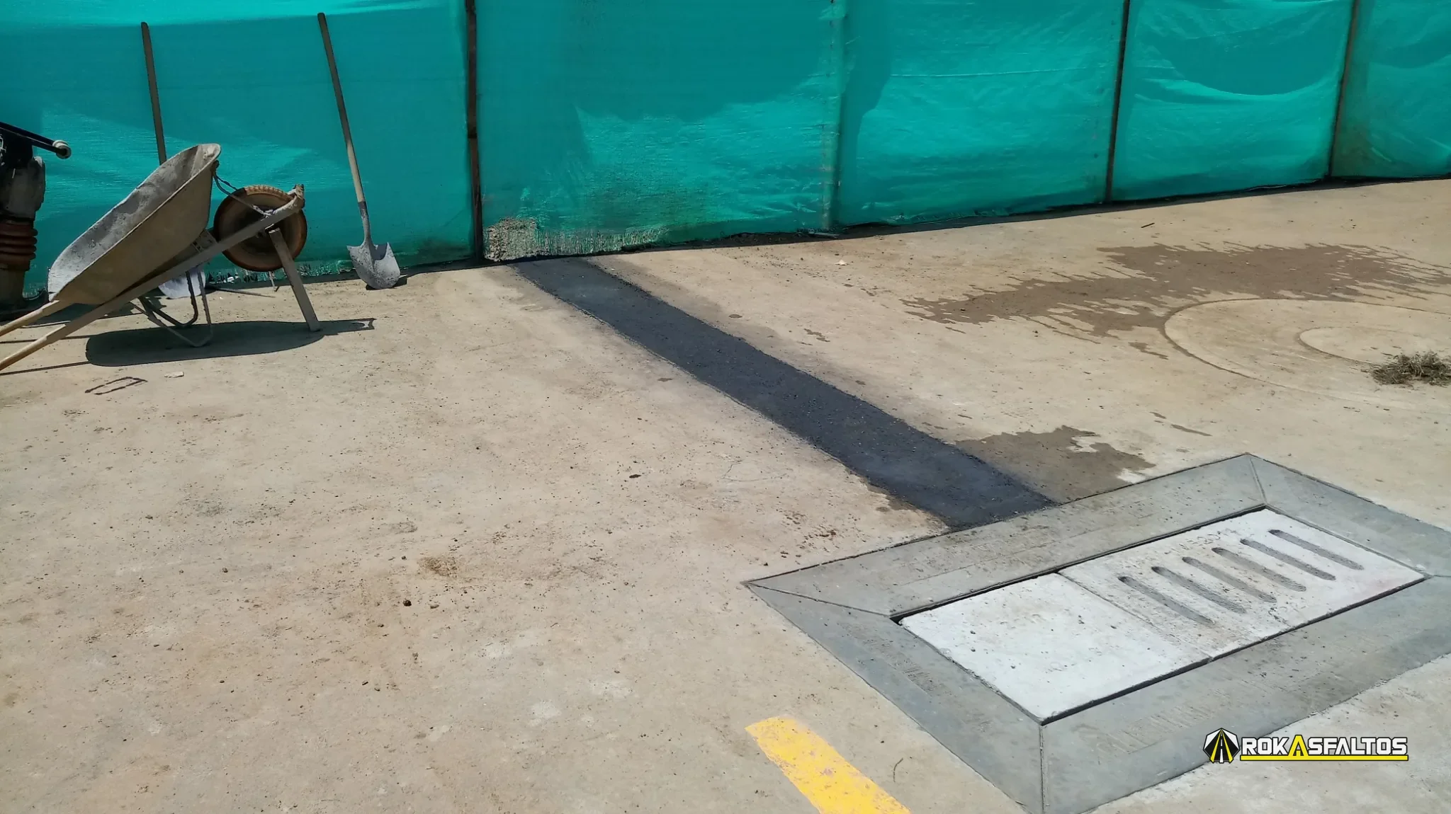 Resultado final de la reparación de una zanja